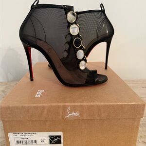 Christian Louboutin Marikate 100 in size 37